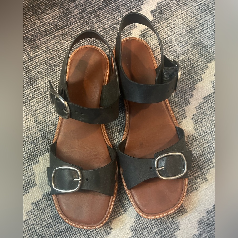 Everlane black twin buckle sandals